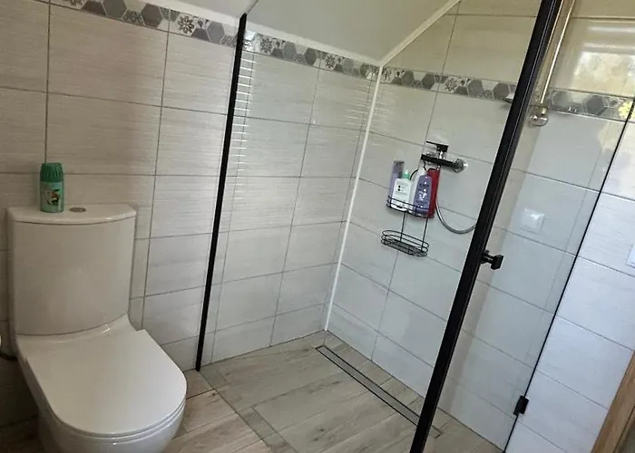 Na Skraju Wsi, Gorki Wielkie